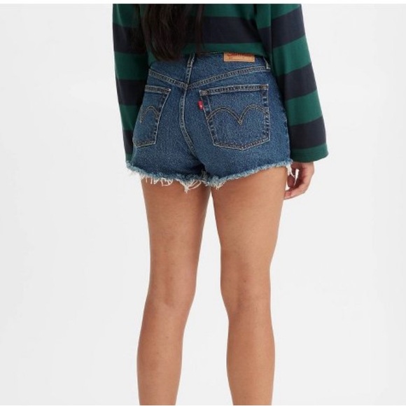 Levi's Women's 501 Original High-Rise Jean Shorts - Picture 3 of 5
